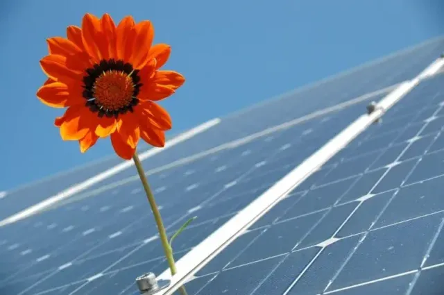 Oszczędzaj na rachunkach za prąd dzięki magazynom energii
